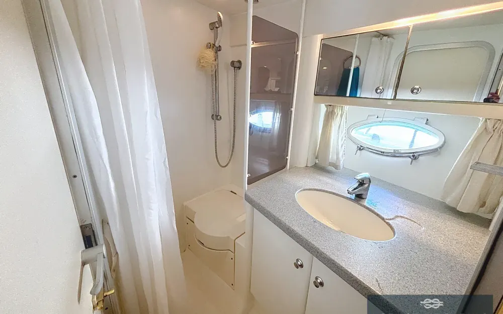 slider 23 Sunseeker Camargue 46