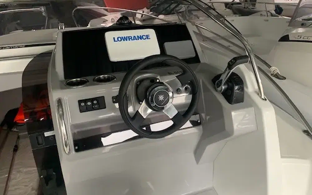 slider 6 Jeanneau Cap Camarat 6.5 WA