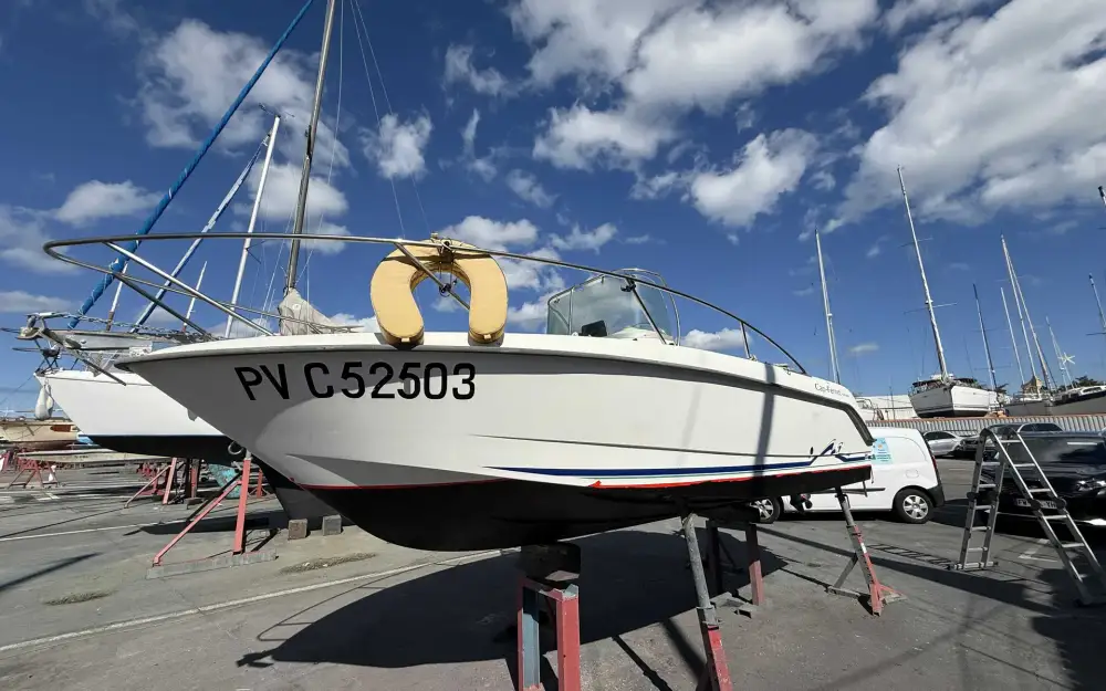 slider 0 B2 Marine Cap Ferret 652 Open