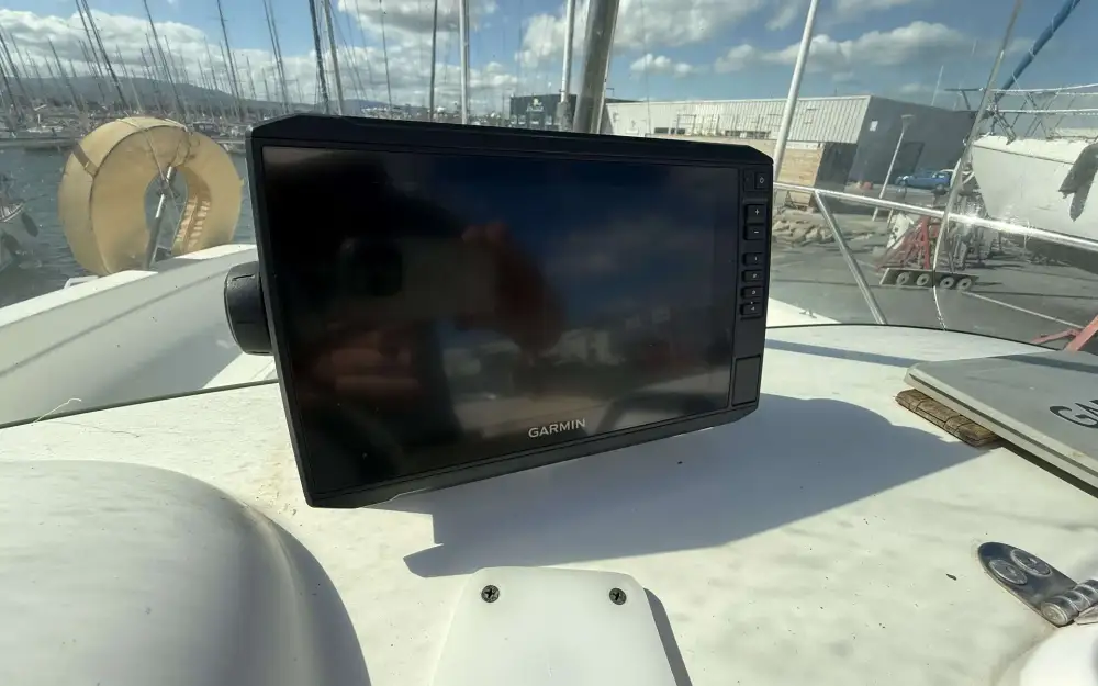 slider 10 B2 Marine Cap Ferret 652 Open