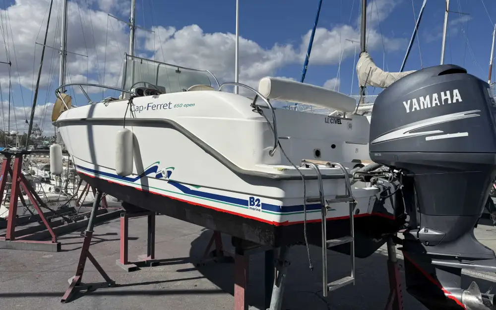 slider 13 B2 Marine Cap Ferret 652 Open