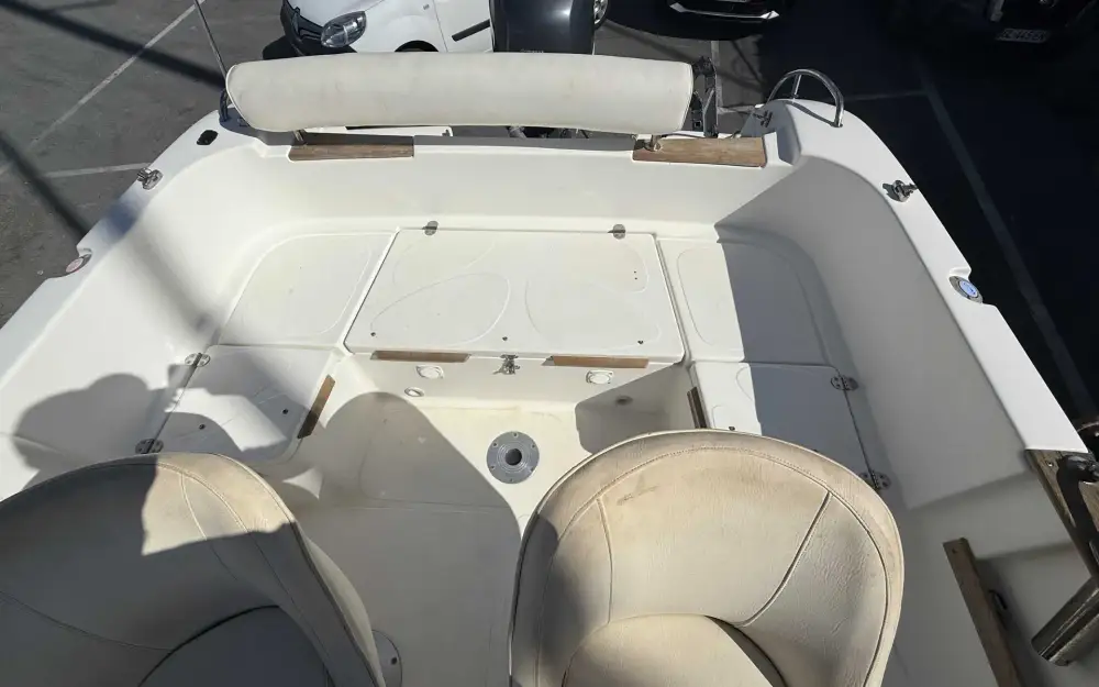 slider 16 B2 Marine Cap Ferret 652 Open
