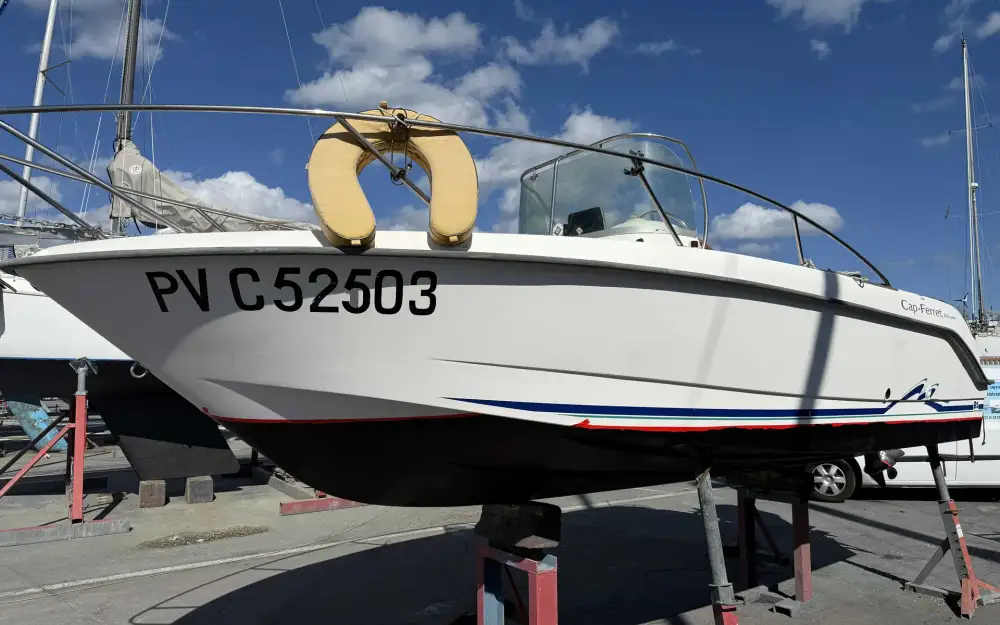 slider 6 B2 Marine Cap Ferret 652 Open