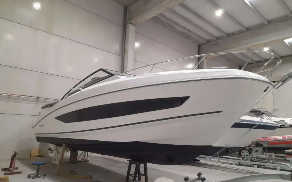 slider 13 Beneteau Flyer 10