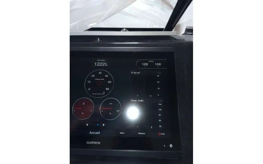 slider 5 Beneteau Flyer 10