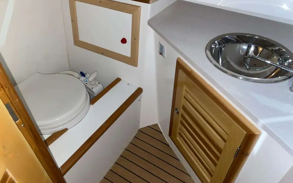slider 11 Tiburon  37 Cabinado