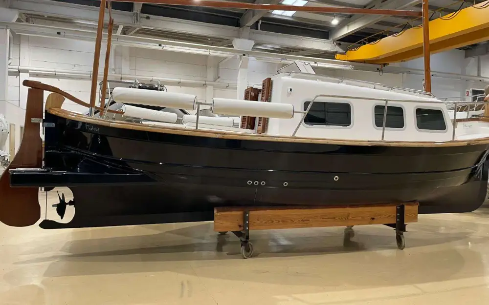 slider 15 Tiburon  37 Cabinado