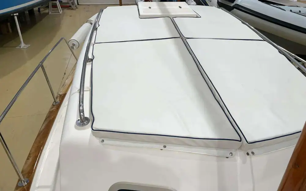slider 4 Tiburon  37 Cabinado