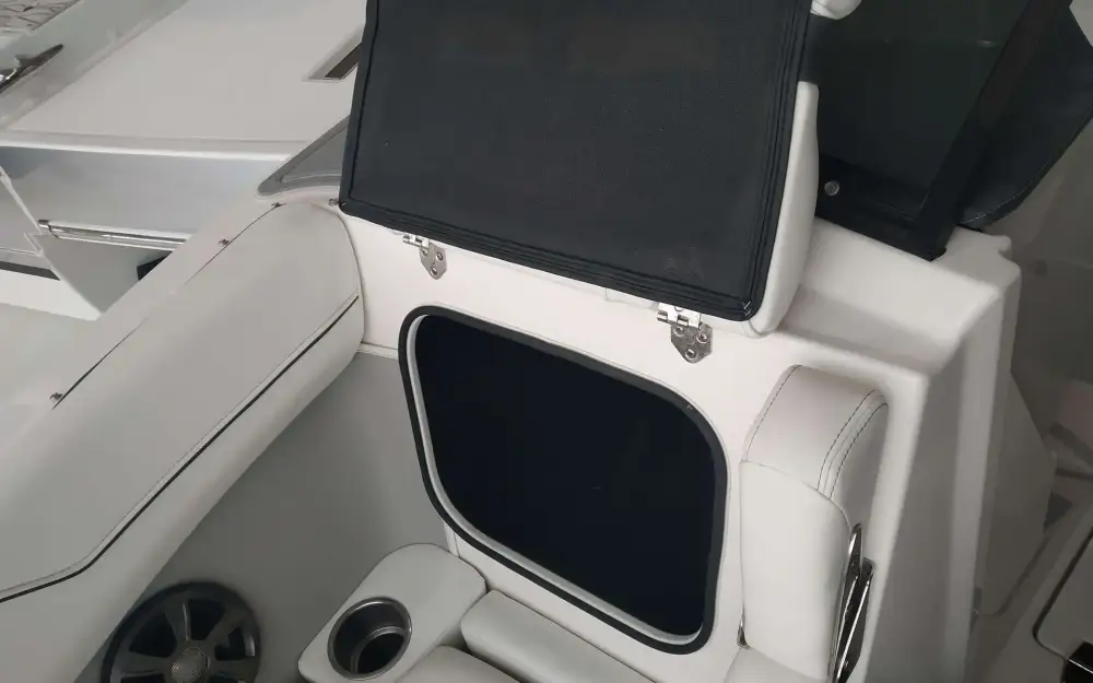 slider 1 Regal LX2