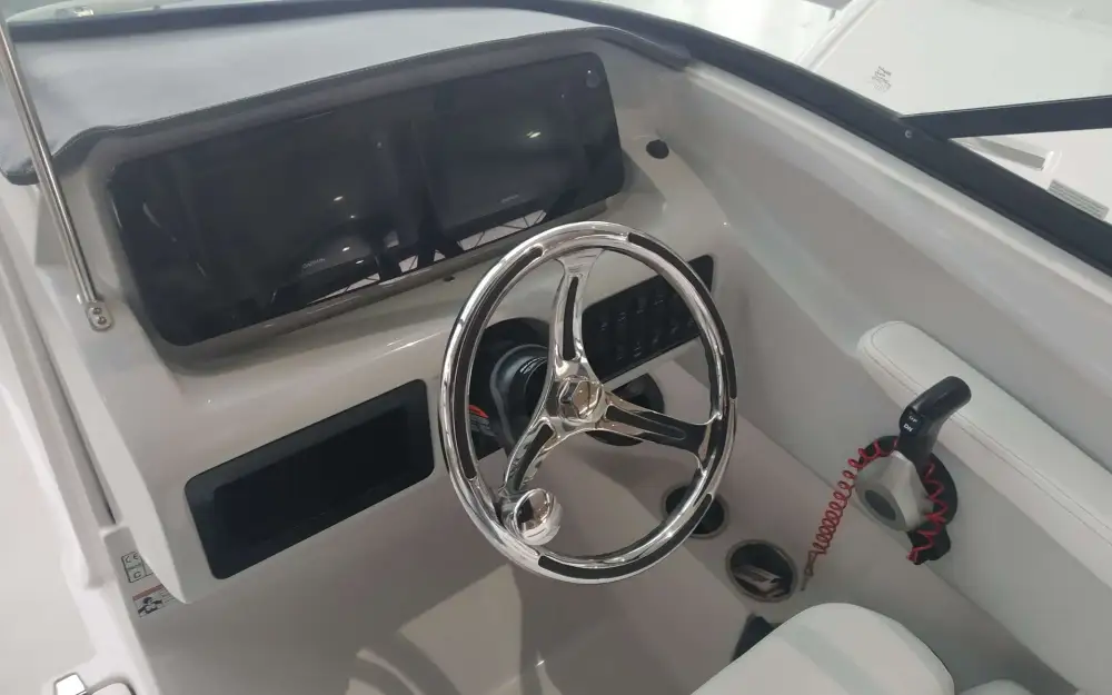 slider 19 Regal LX2