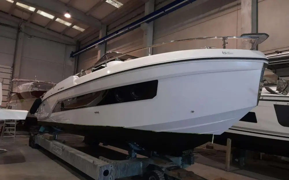 slider 21 Ranieri Next 330 Lx
