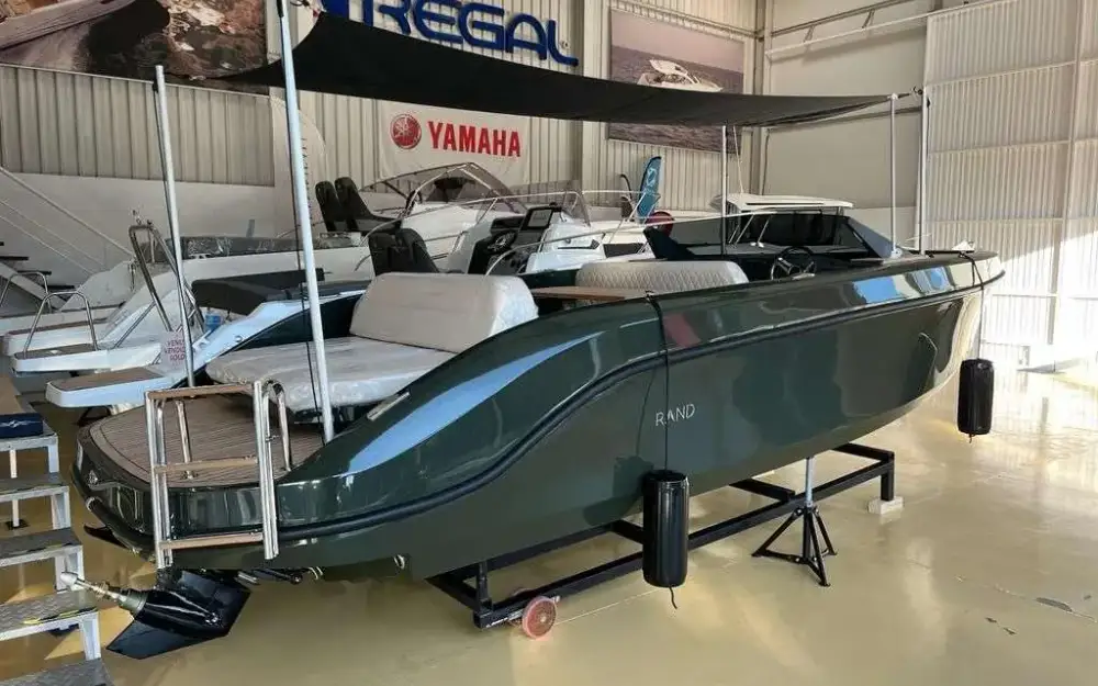 slider 0 Rand Boats Spirit 25