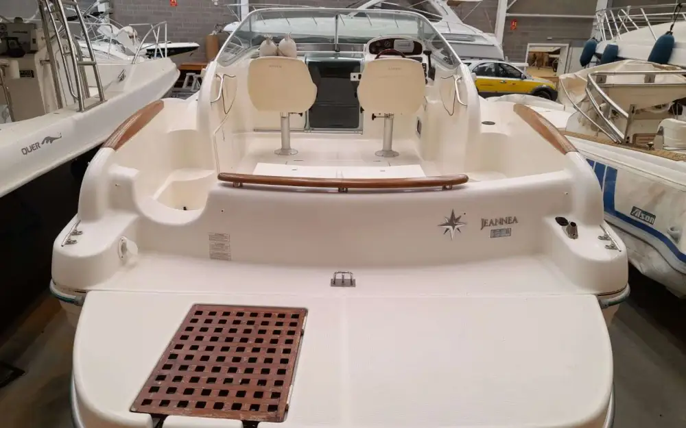 slider 1 Jeanneau Leader 705