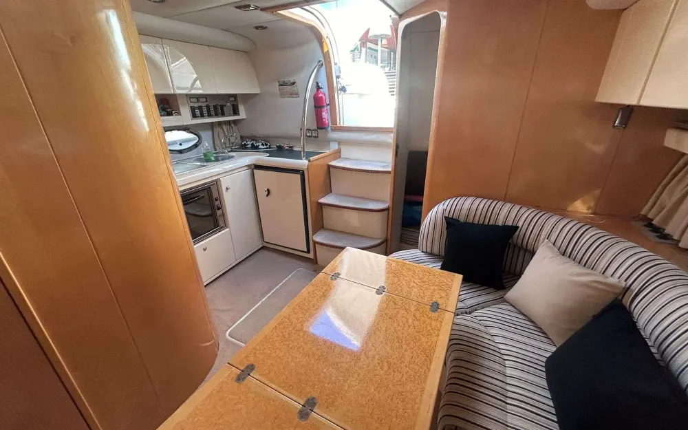 slider 12 Fairline Targa 37