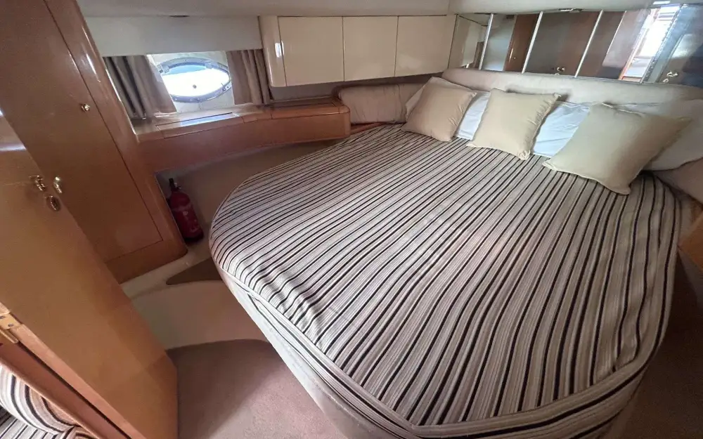 slider 14 Fairline Targa 37