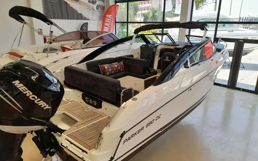 slider 8 Parker  690 DC