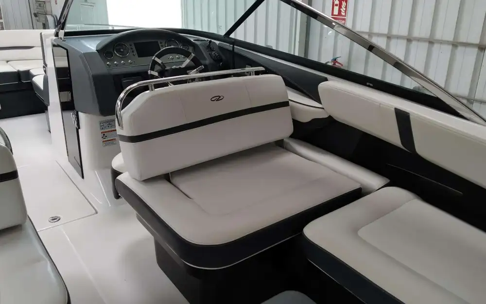 slider 23 Regal  2800