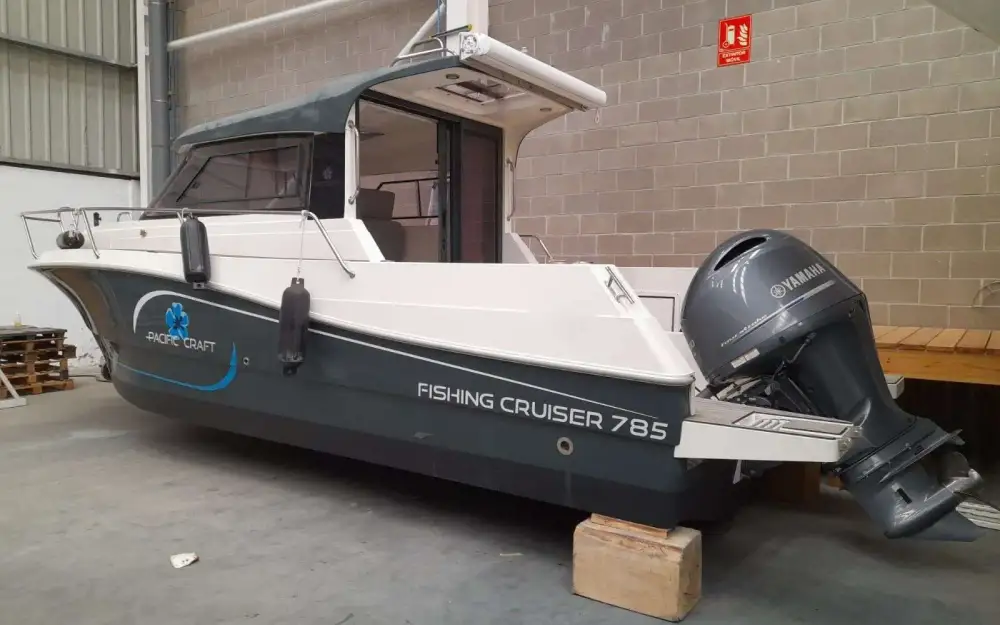 slider 0 Pacific Craft  785 Fishing Cruiser