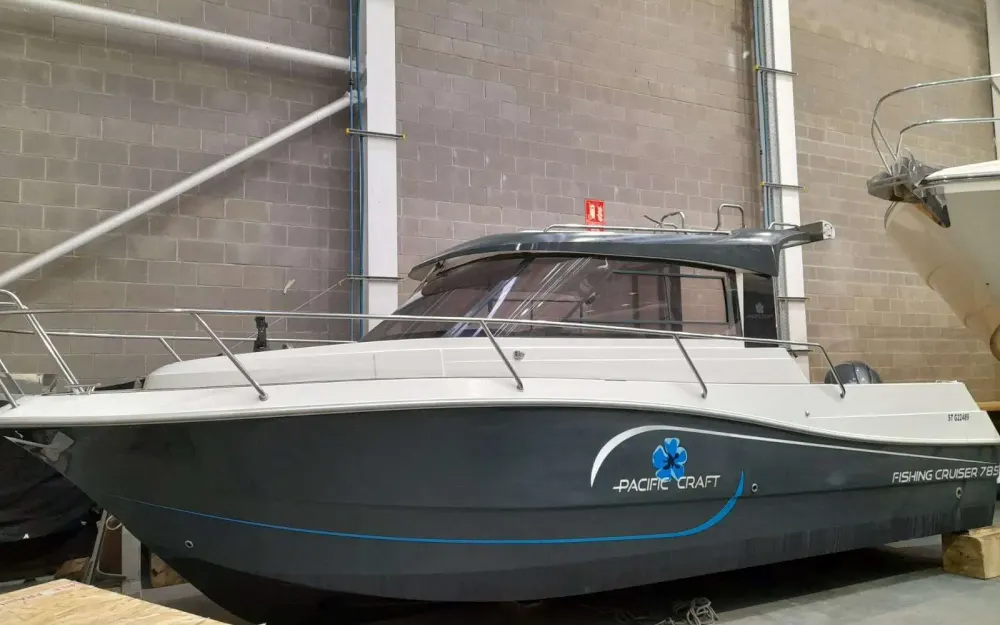 slider 16 Pacific Craft  785 Fishing Cruiser - null