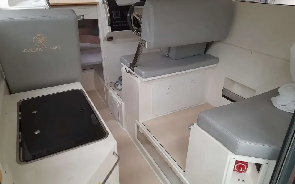 slider 8 Pacific Craft  785 Fishing Cruiser - null