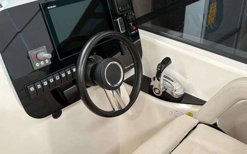 slider 23 Cranchi E 26 Rider
