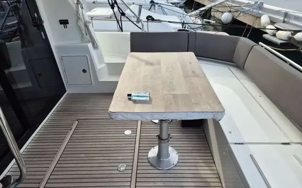 slider 20 Jeanneau Prestige 460 Fly