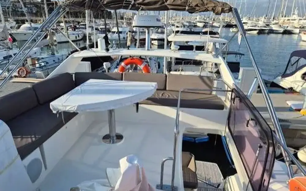 slider 4 Jeanneau Prestige 460 Fly