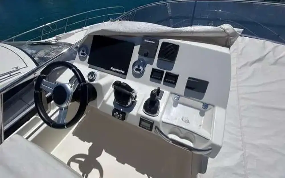 slider 5 Jeanneau Prestige 460 Fly