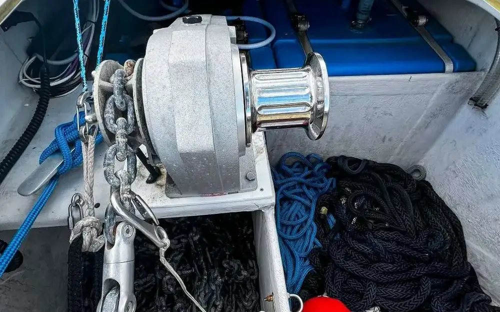 slider 22 Fountaine Pajot Helia 44