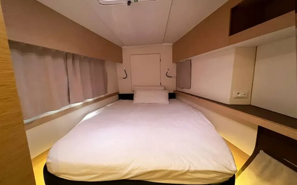 slider 45 Fountaine Pajot Helia 44 - null
