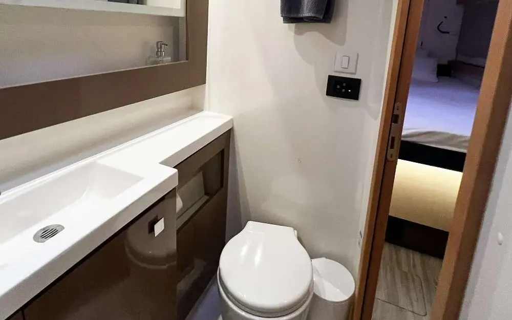 slider 50 Fountaine Pajot Helia 44 - null