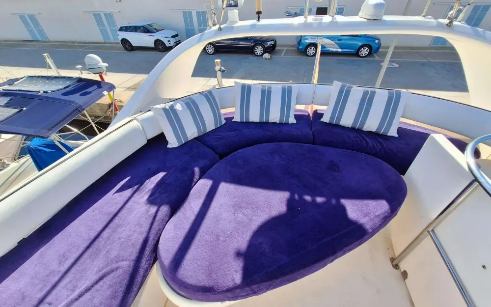 slider 22 Fairline Phantom 46