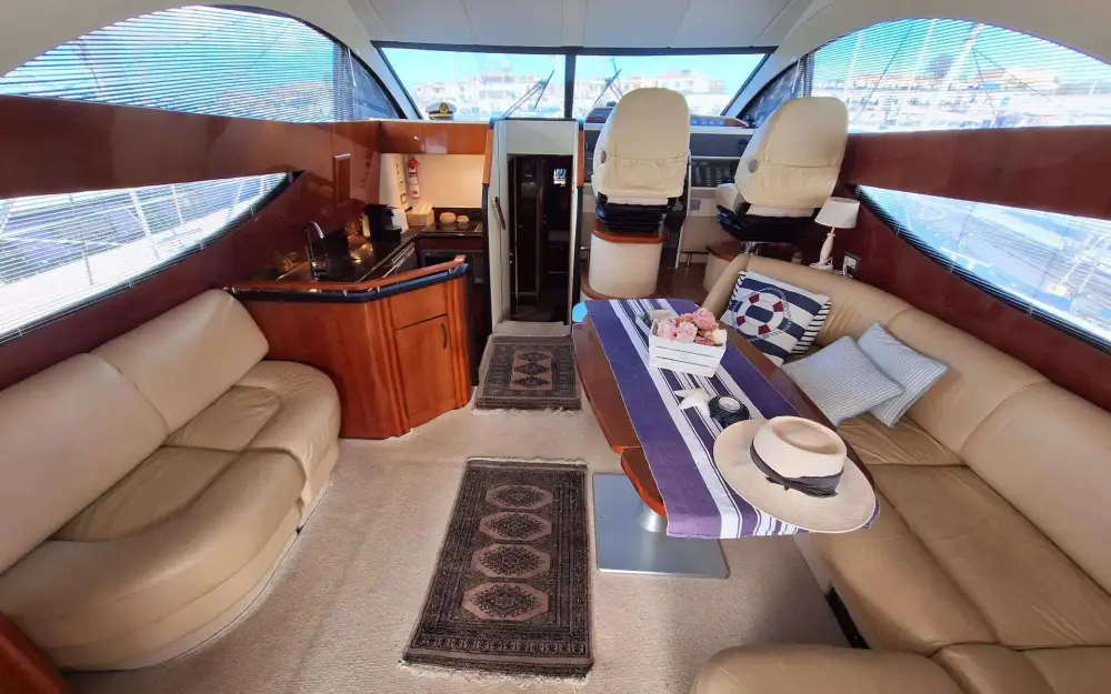 slider 28 Fairline Phantom 46