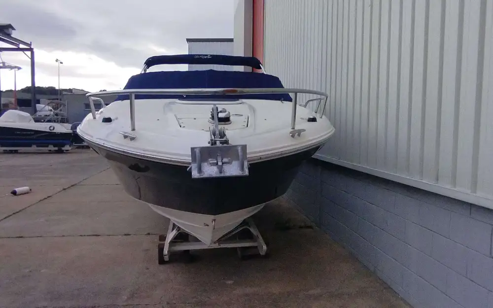 slider 1 Sea Ray  240 Sunsport