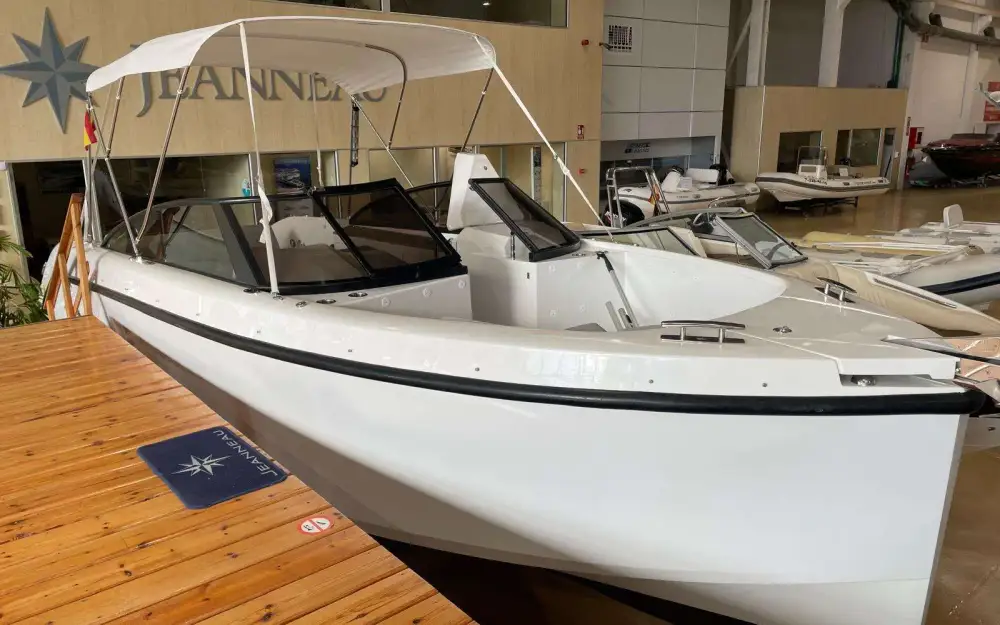 slider 9 Rand Boats Supreme 27