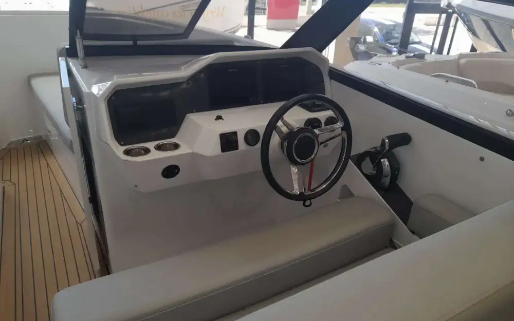 slider 13 Rand Boats Supreme 27