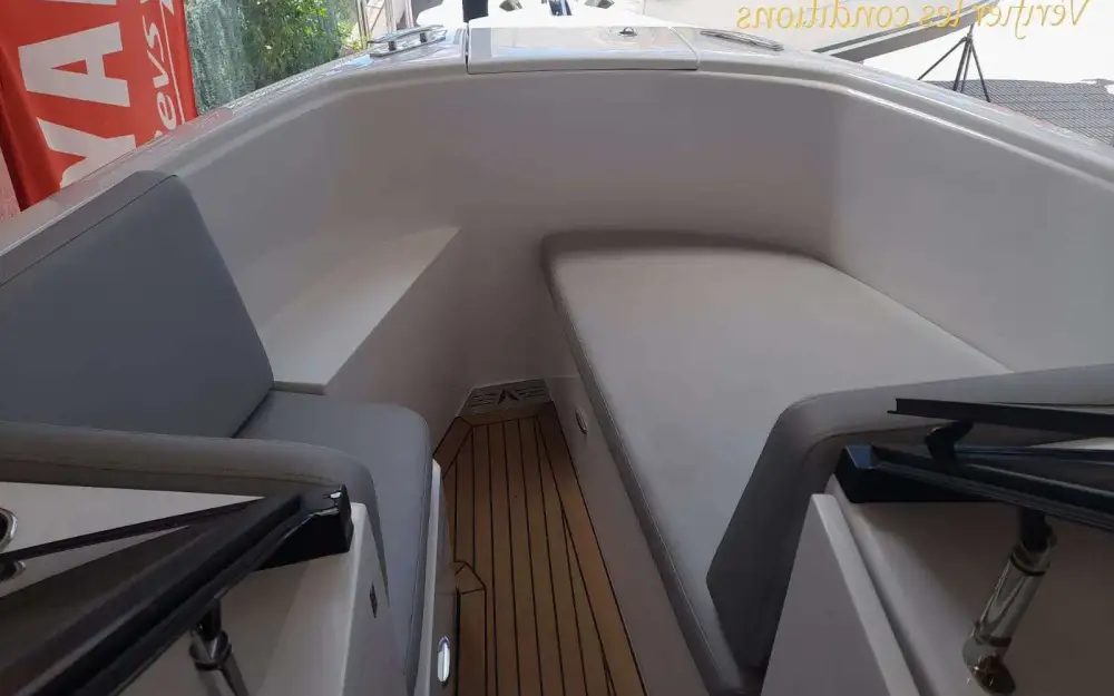 slider 8 Rand Boats Supreme 27