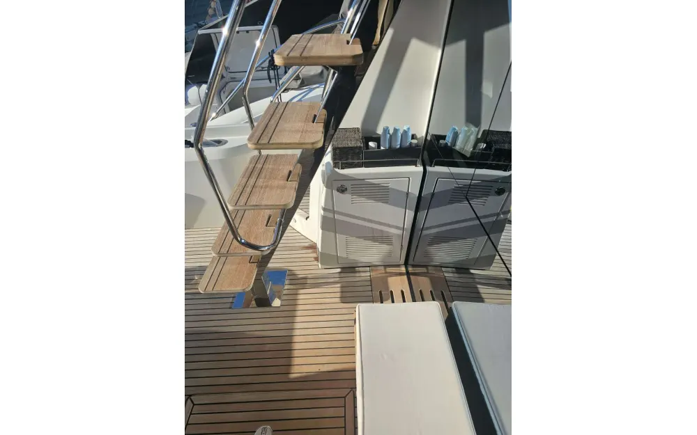 slider 16 Jeanneau Prestige 590 - null