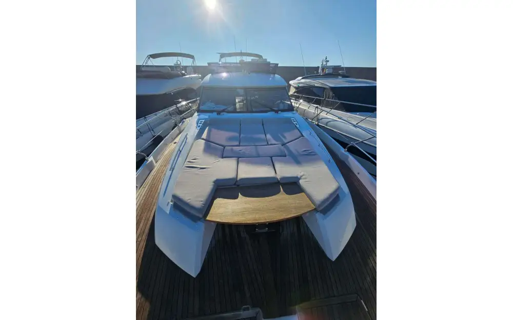 slider 36 Jeanneau Prestige 590