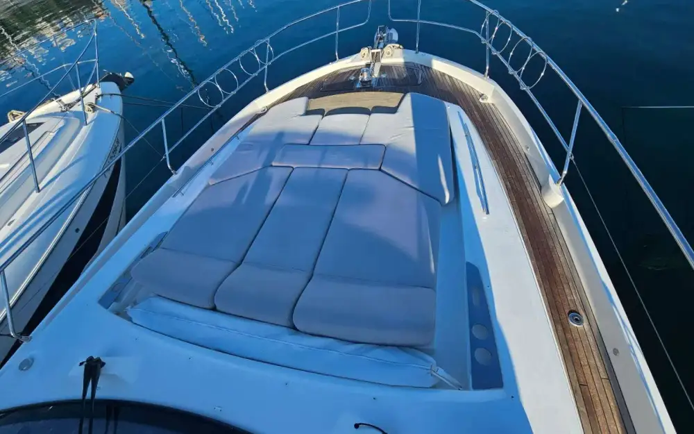 slider 37 Jeanneau Prestige 590