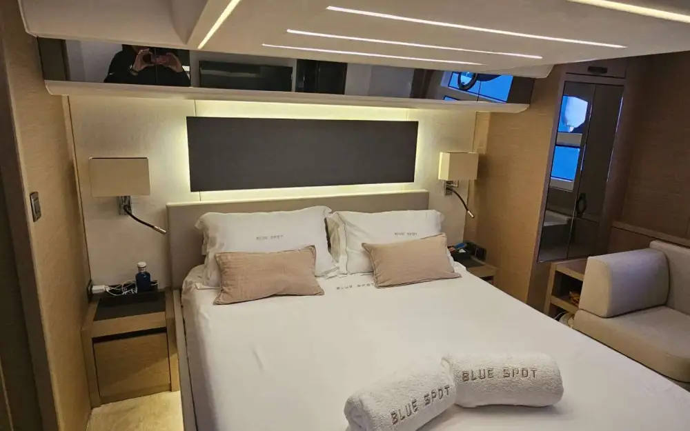 slider 44 Jeanneau Prestige 590