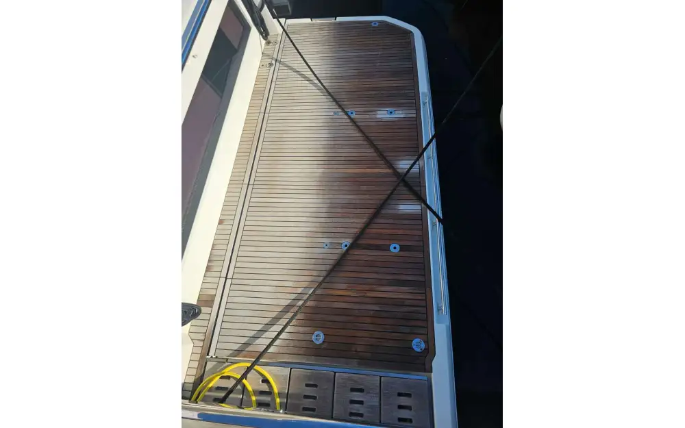 slider 4 Jeanneau Prestige 590