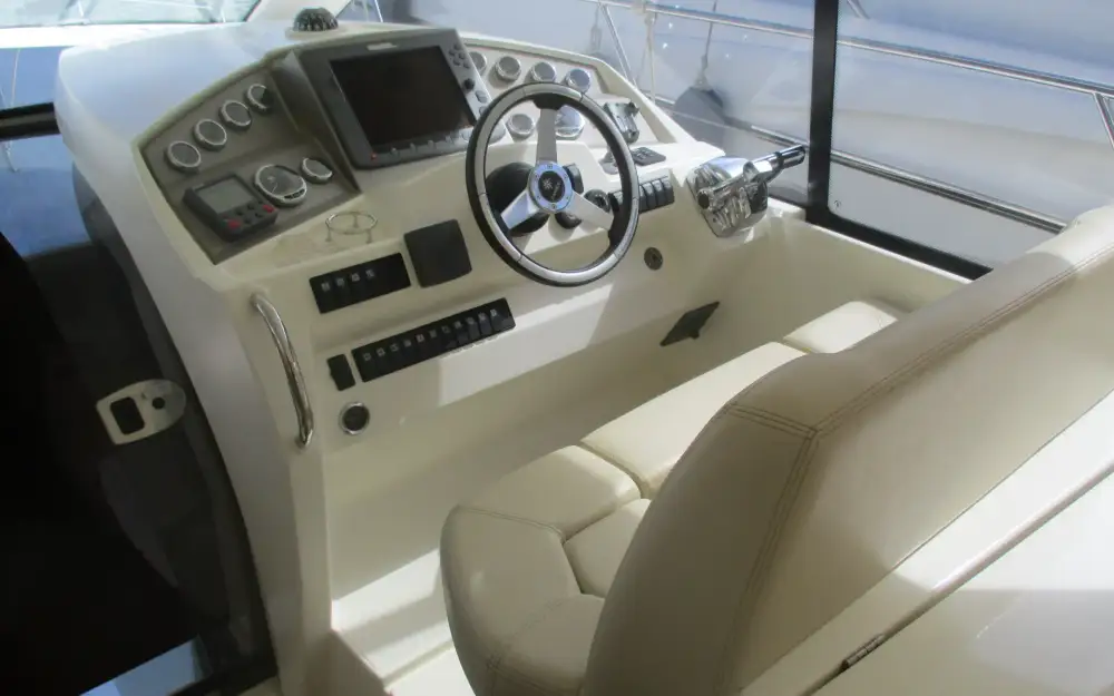 slider 10 Jeanneau Prestige 38 S