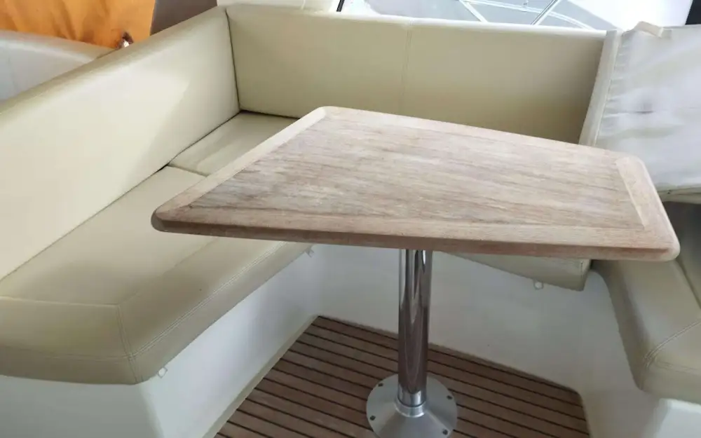 slider 8 Jeanneau Prestige 38 S