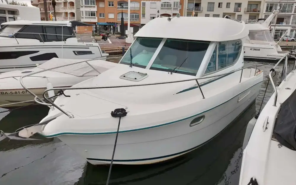 slider 0 Jeanneau Merry Fisher 805