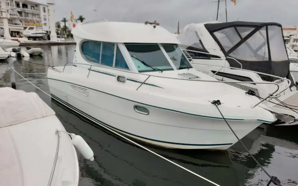slider 6 Jeanneau Merry Fisher 805
