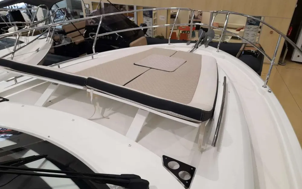 slider 17 Jeanneau Leader 36 - null