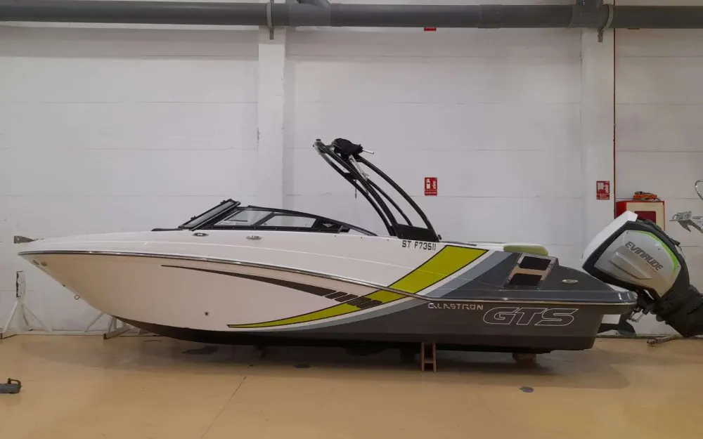 slider 8 Glastron  GTS 240 - null