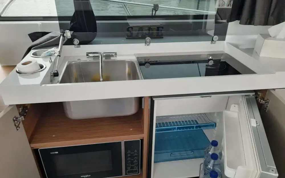 slider 13 Beneteau Antares 11 Fly