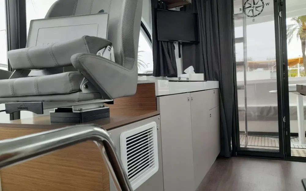 slider 17 Beneteau Antares 11 Fly - null